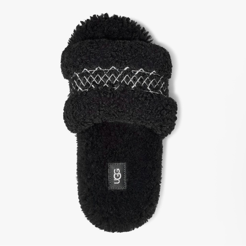 UGG Women’s 7.5 Black Sheep Lamb Skin Fur Lined Cozetta Braid Slip-On Slippers